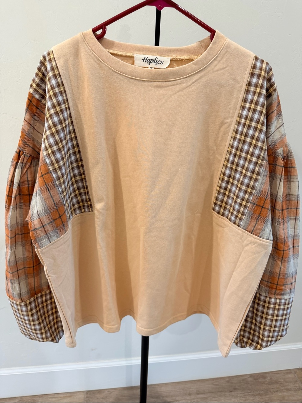 Haptics Plaid Sleeve Top – Size 1X